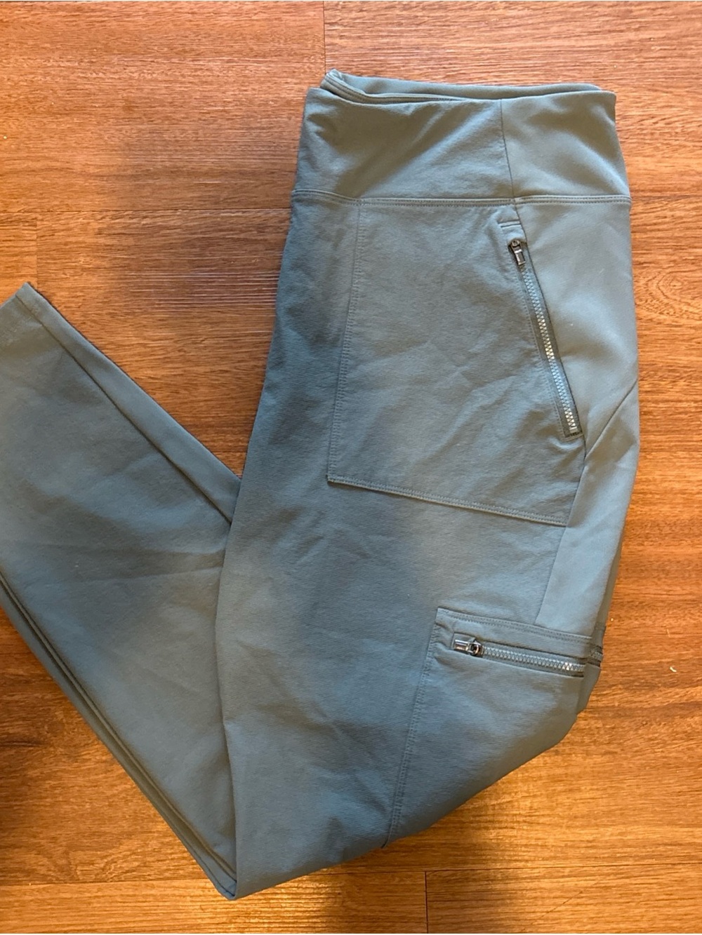 Athleta Women’s Size 16 Olive Green Cargo Utility Leggings Zip Pocket Pants NWOT - Picture 9 of 9